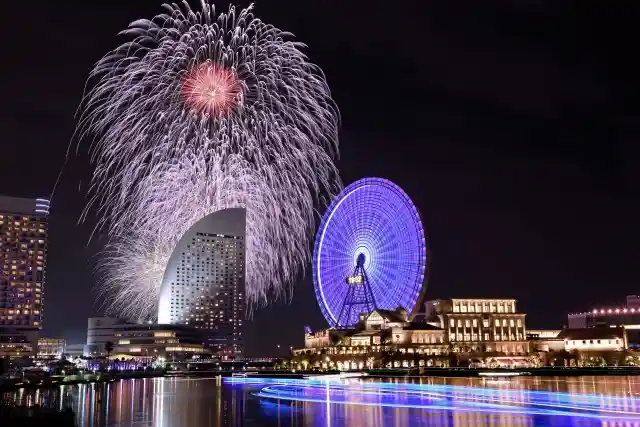 横浜開港祭の花火打ち上げ場所