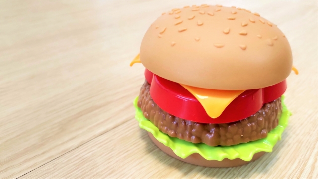 おもちゃのハンバーガーの画像