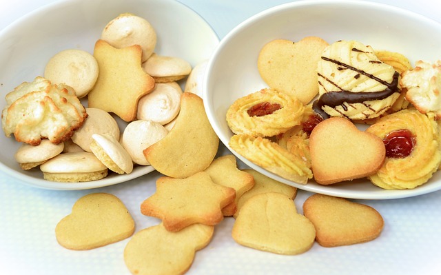 いろいろな種類のクッキーの画像